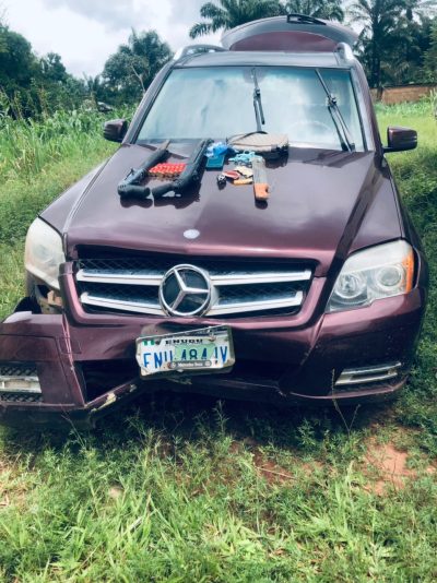 Guns recovered as kidnappers dump vehicle, allegedly escape with the victim in Anambra.